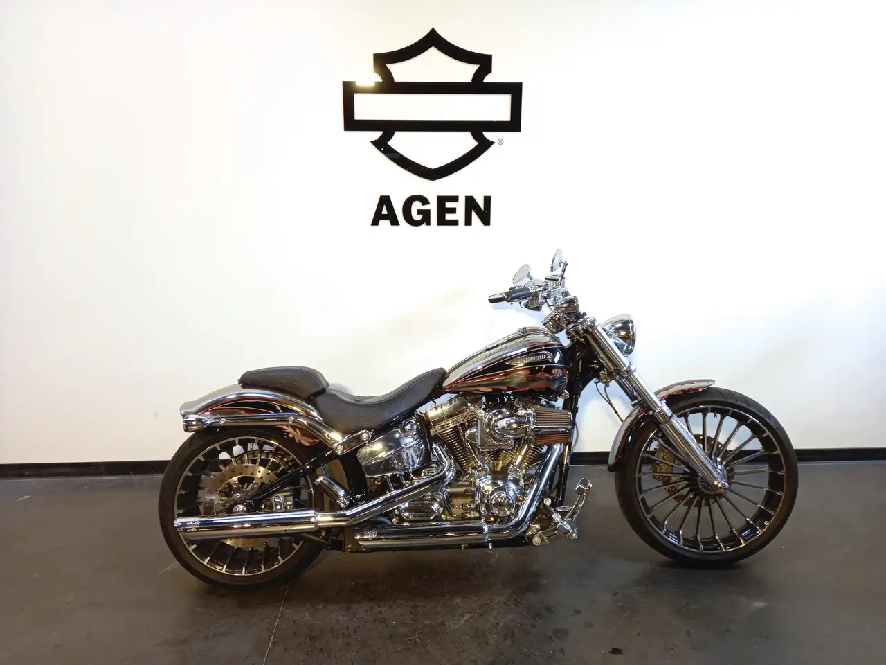 Harley-Davidson Breakout