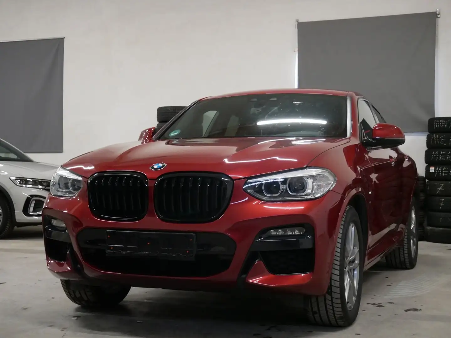 BMW X4 xDrive 20 d M Sport LED HUD R-KAM NAVI TOTW Rot - 1