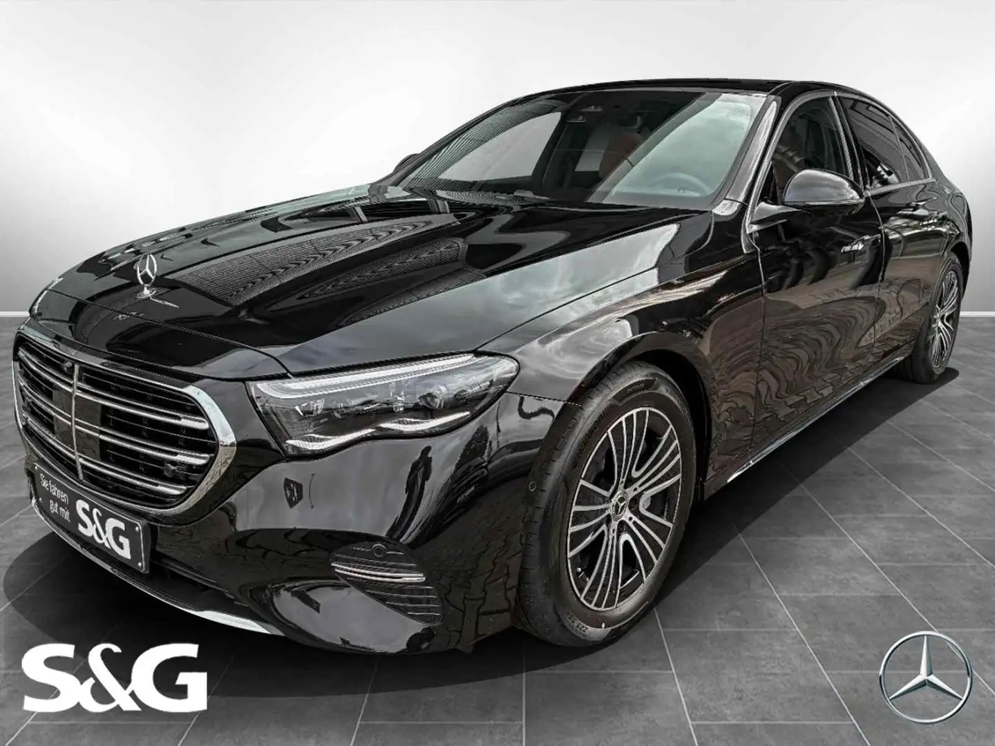 Mercedes-Benz E 220 d Limo Exclusive+Burmester+Panorama Schwarz - 1