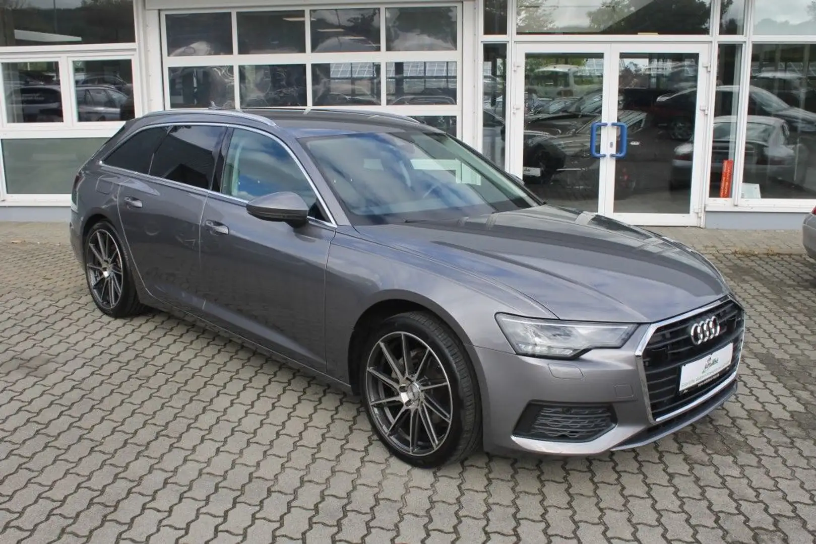 Audi A6 Avant 40 TDI Aut.*LED*Navi*ACC*SHZG*AHK Grau - 2
