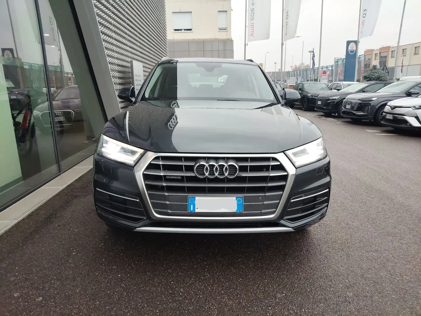Audi Q5 Q5 2.0 TDI 190 CV quattro S tronic Sport Grijs - 2