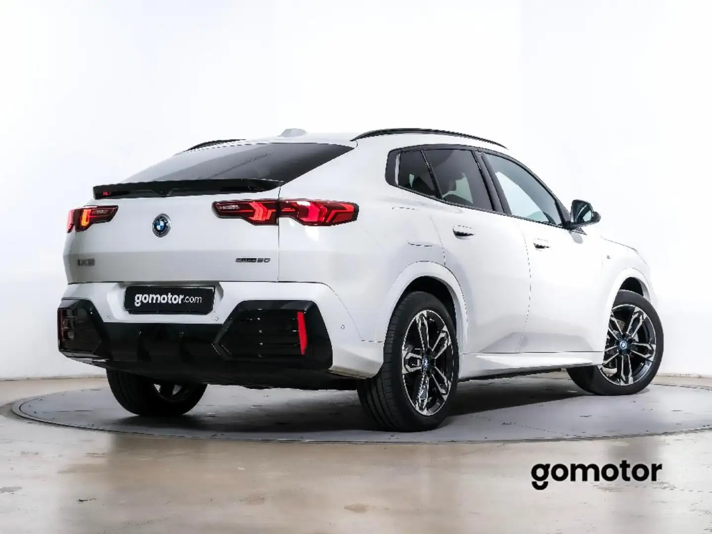 BMW iX2 eDrive20A - 2