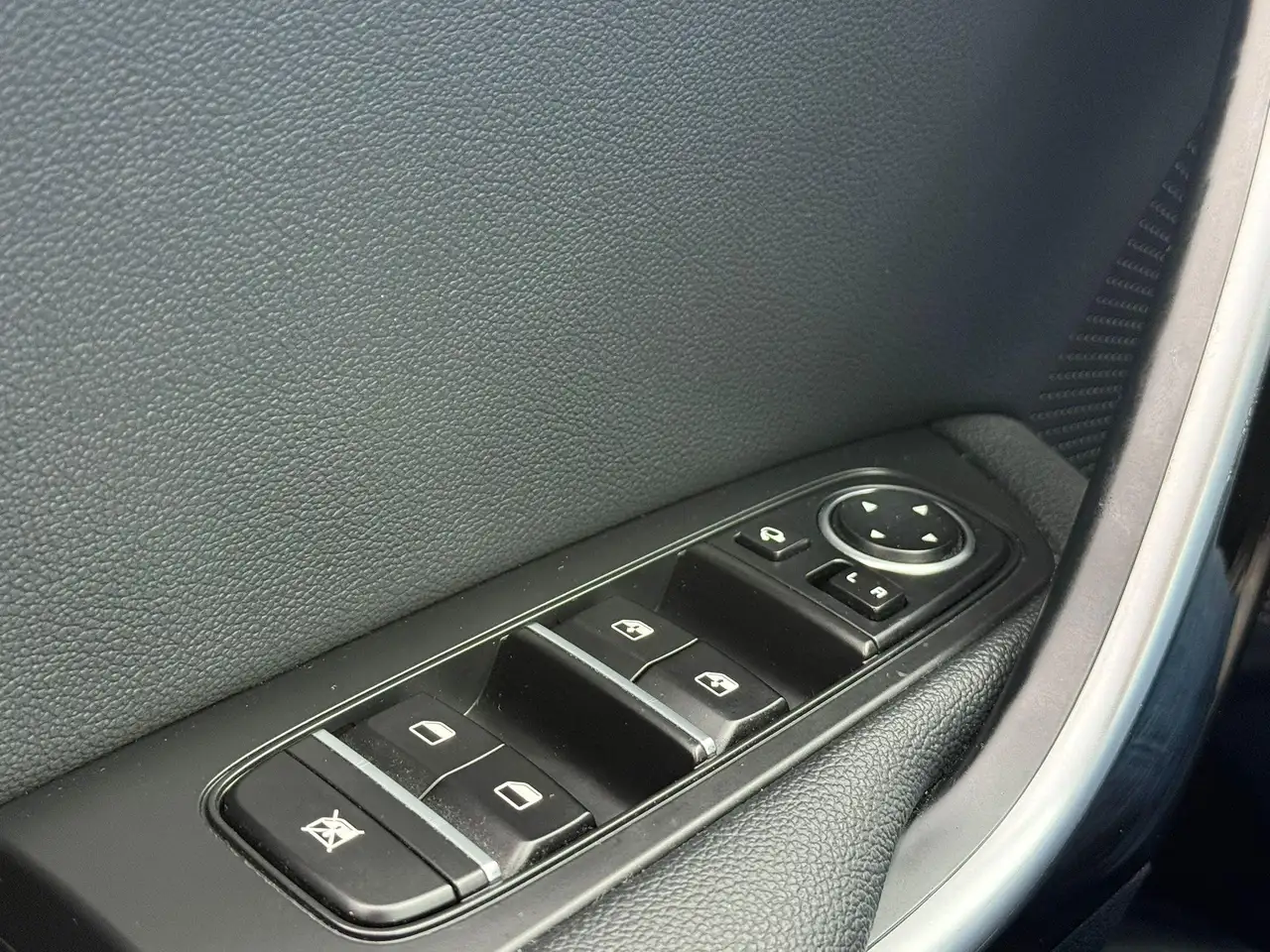 Kia Ceed SW / cee'd SW Sportswagon 1.6 GDI PHEV DynamicLine 18