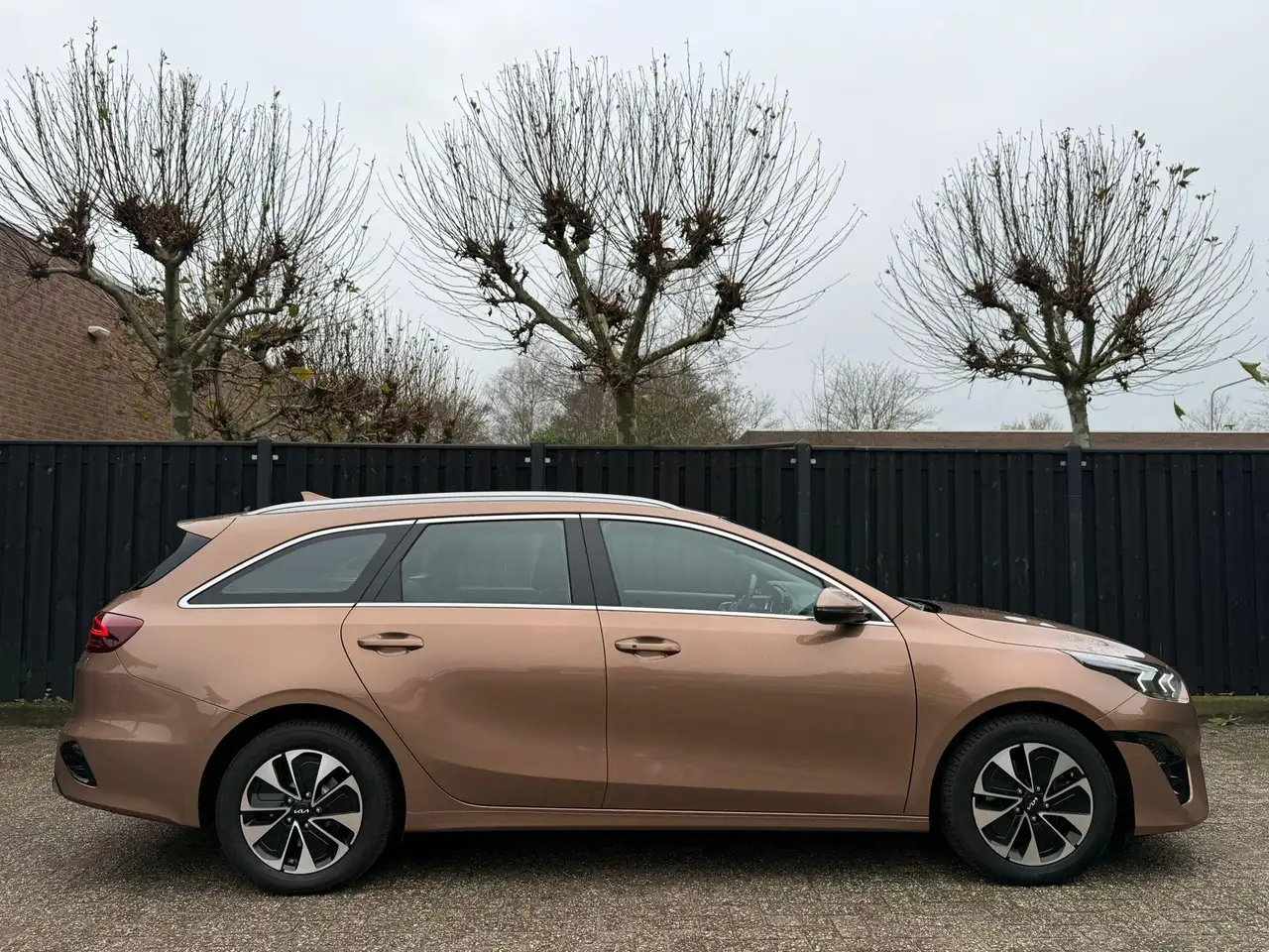 Kia Ceed SW / cee'd SW Sportswagon 1.6 GDI PHEV DynamicLine 4