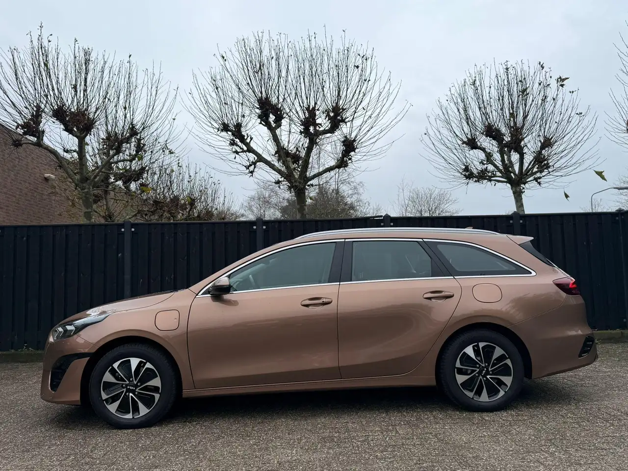 Kia Ceed SW / cee'd SW Sportswagon 1.6 GDI PHEV DynamicLine 3