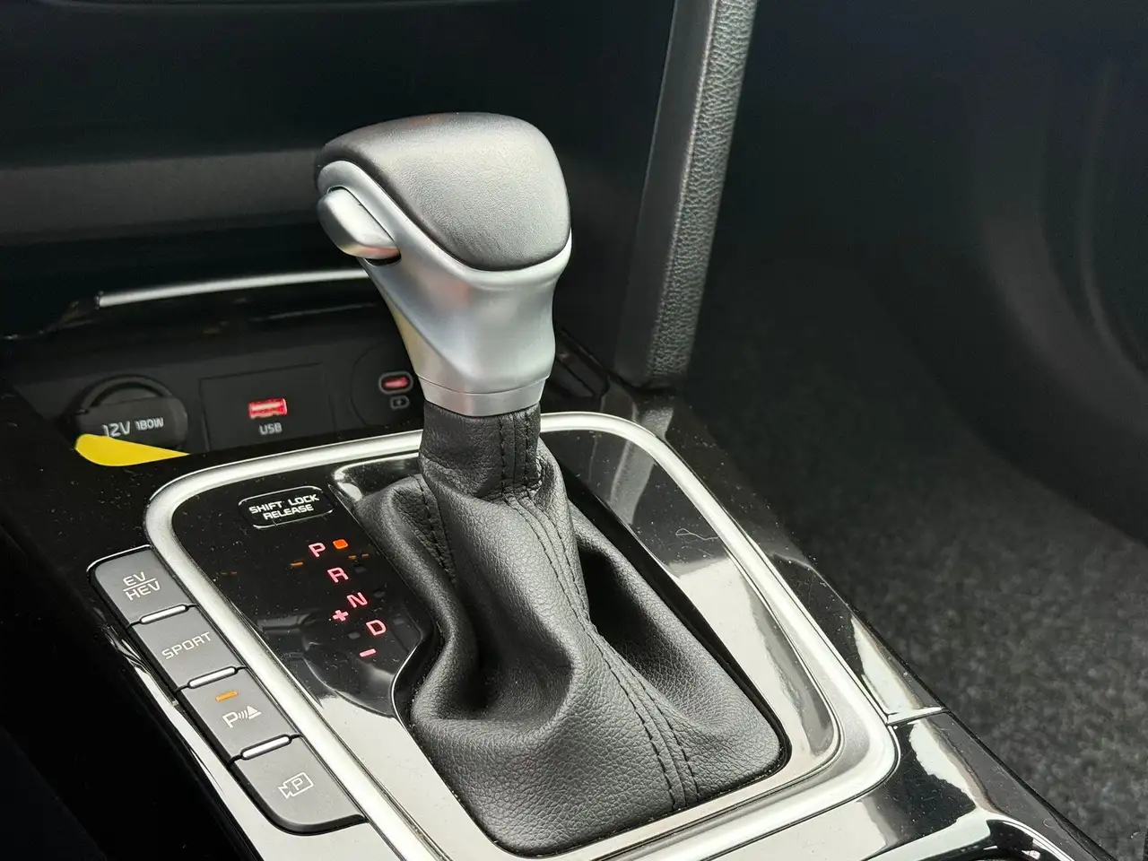 Kia Ceed SW / cee'd SW Sportswagon 1.6 GDI PHEV DynamicLine 24