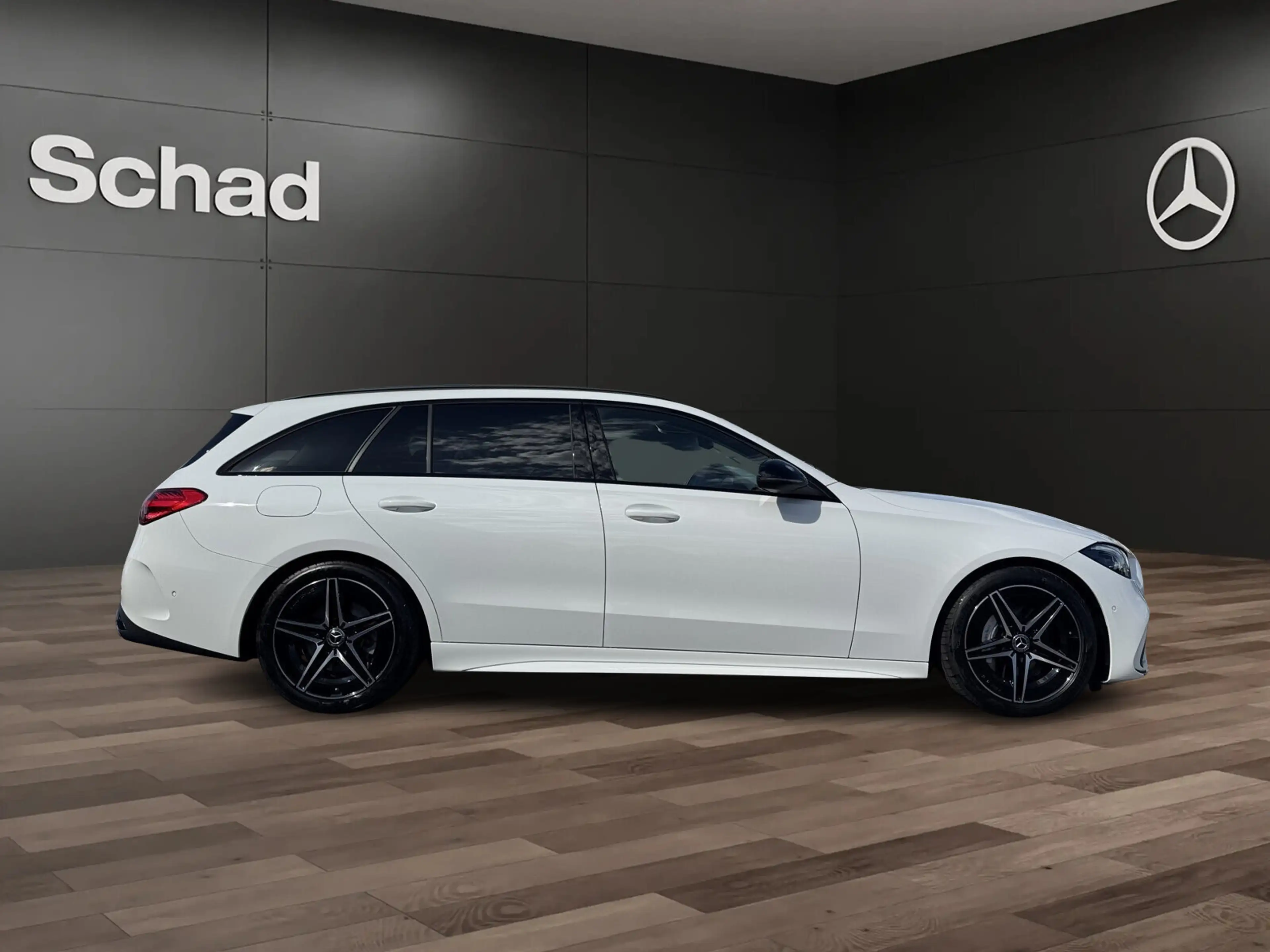 Mercedes-Benz C 200 C 200 T AMG NAVI+DISTRONIC+KAMERA+NIGHT+LED+SHZ+ — photo 4