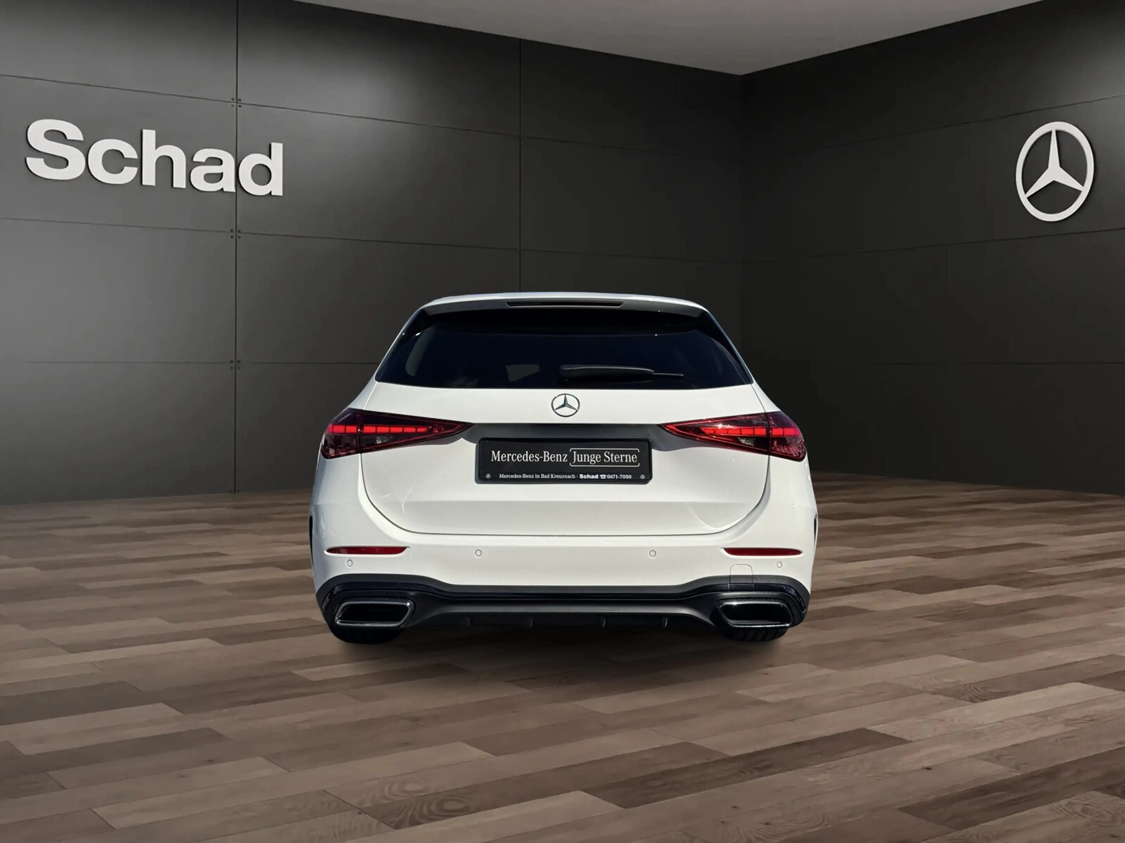 Mercedes-Benz C 200 C 200 T AMG NAVI+DISTRONIC+KAMERA+NIGHT+LED+SHZ+ — photo 6