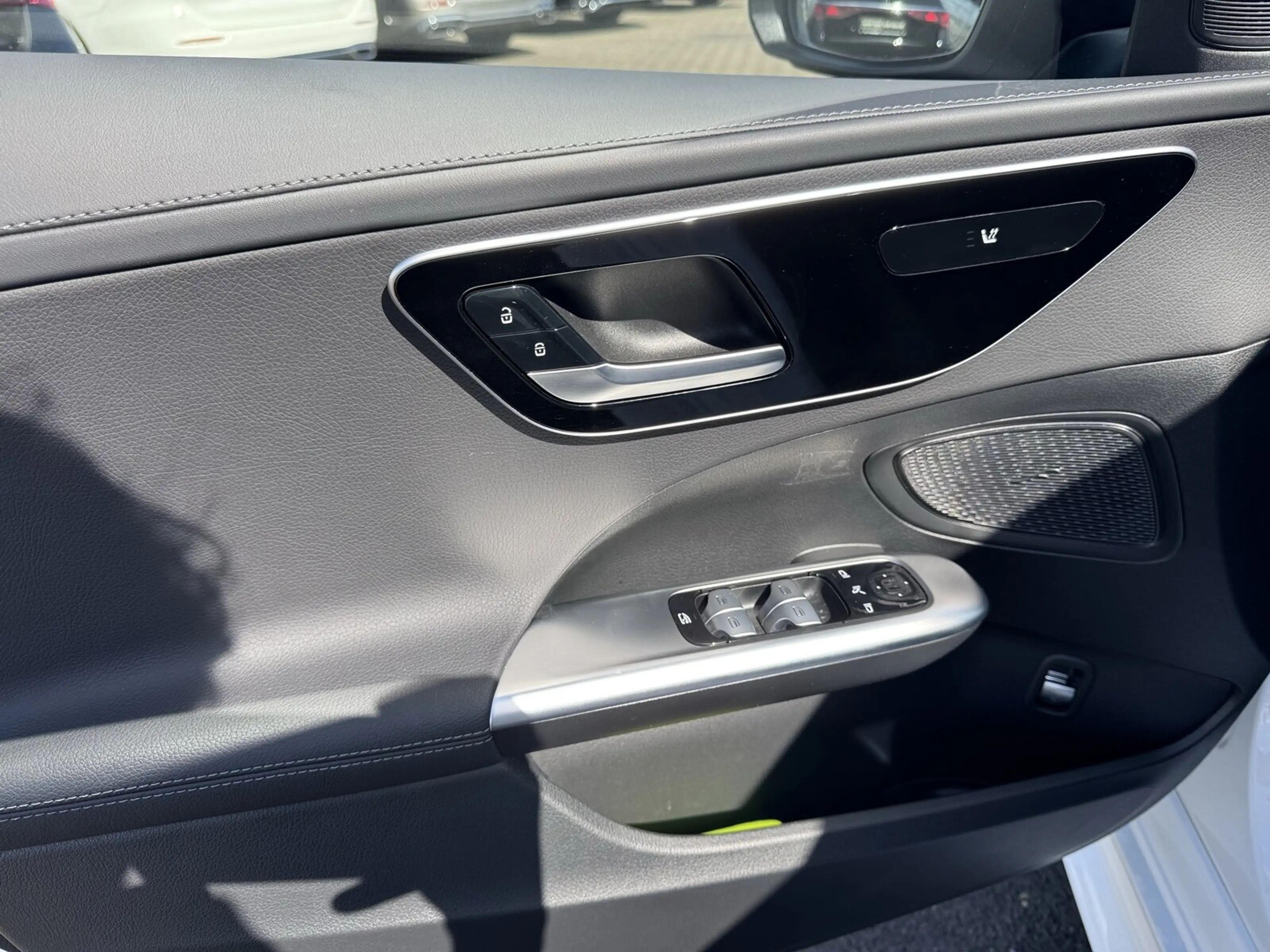 Mercedes-Benz C 200 C 200 T AMG NAVI+DISTRONIC+KAMERA+NIGHT+LED+SHZ+ — photo 9