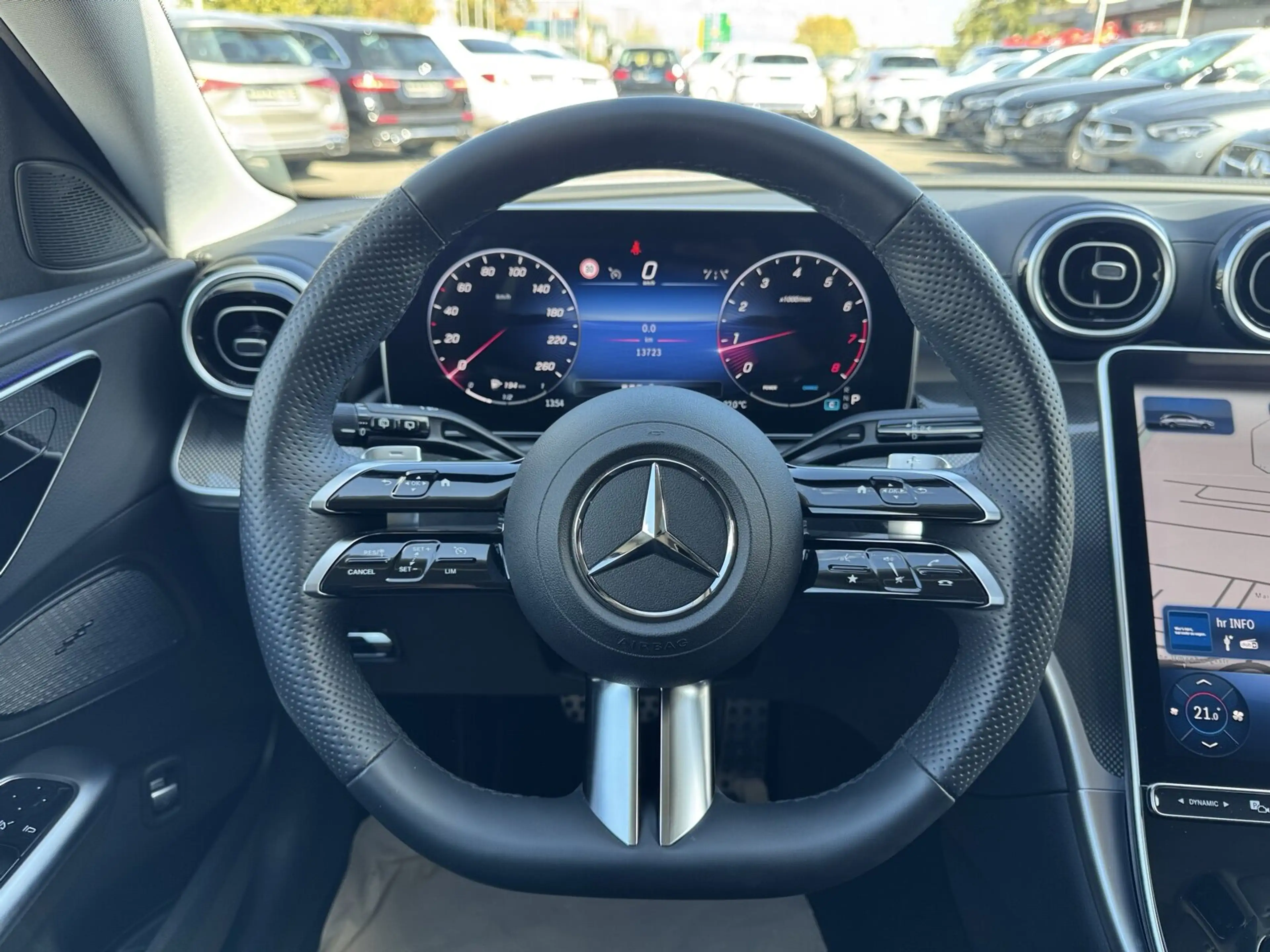 Mercedes-Benz C 200 C 200 T AMG NAVI+DISTRONIC+KAMERA+NIGHT+LED+SHZ+ — photo 13