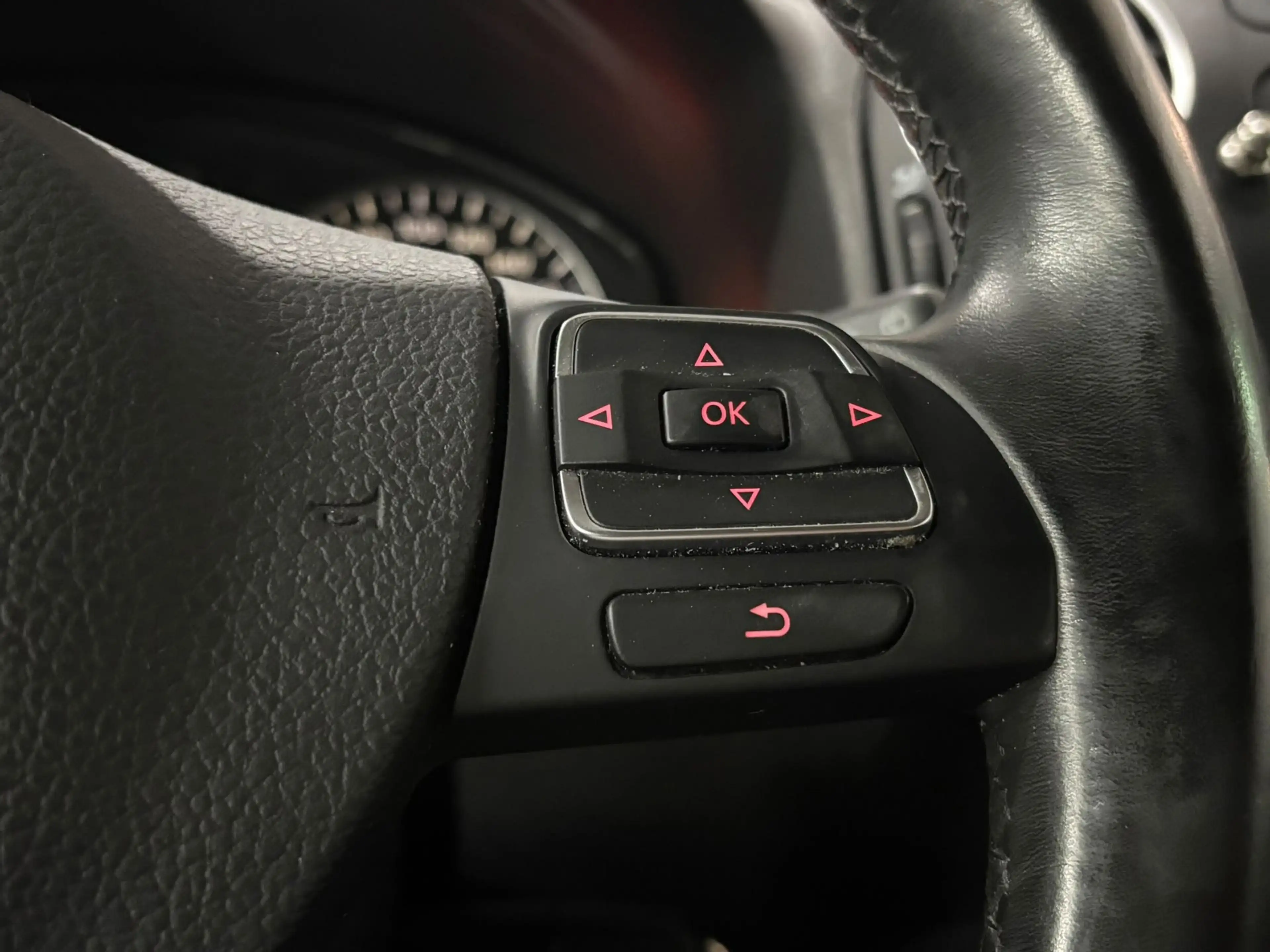 Volkswagen Golf Plus 1.4 TSI Highline - Cruise - Infotainment - — photo 18