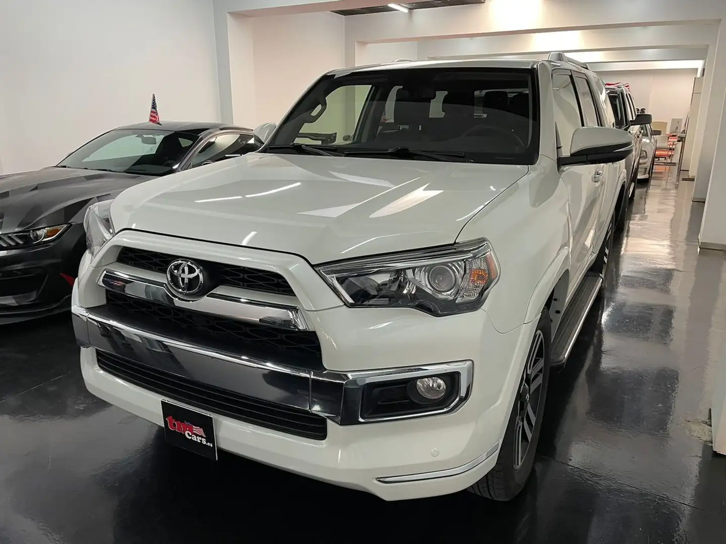 Toyota 4-Runner LIMITED Wit - 2