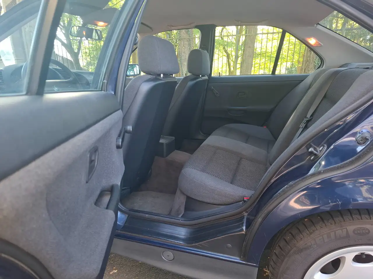 BMW 318i, foto 5