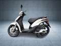 Piaggio 125 i-get Weiß - thumbnail 2