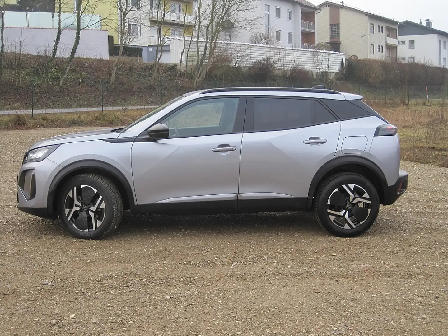 Peugeot 2008 PureTech 100 Allure NAVI/TEILLEDER/LED/VOLL Grau - 2