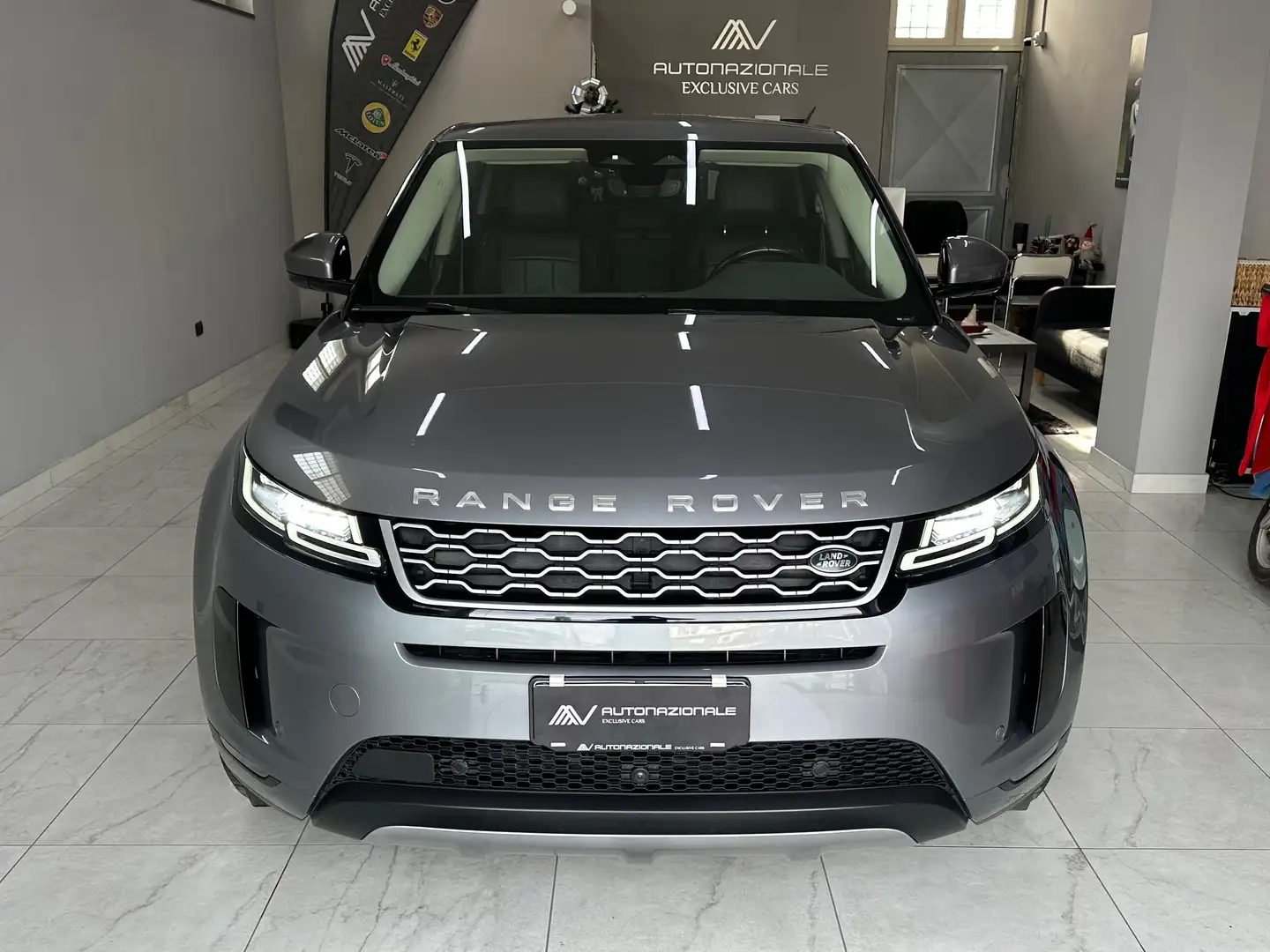 Land Rover Range Rover Evoque 2.0d i4 mhev Nolita Edition awd 163cv auto full Grau - 2