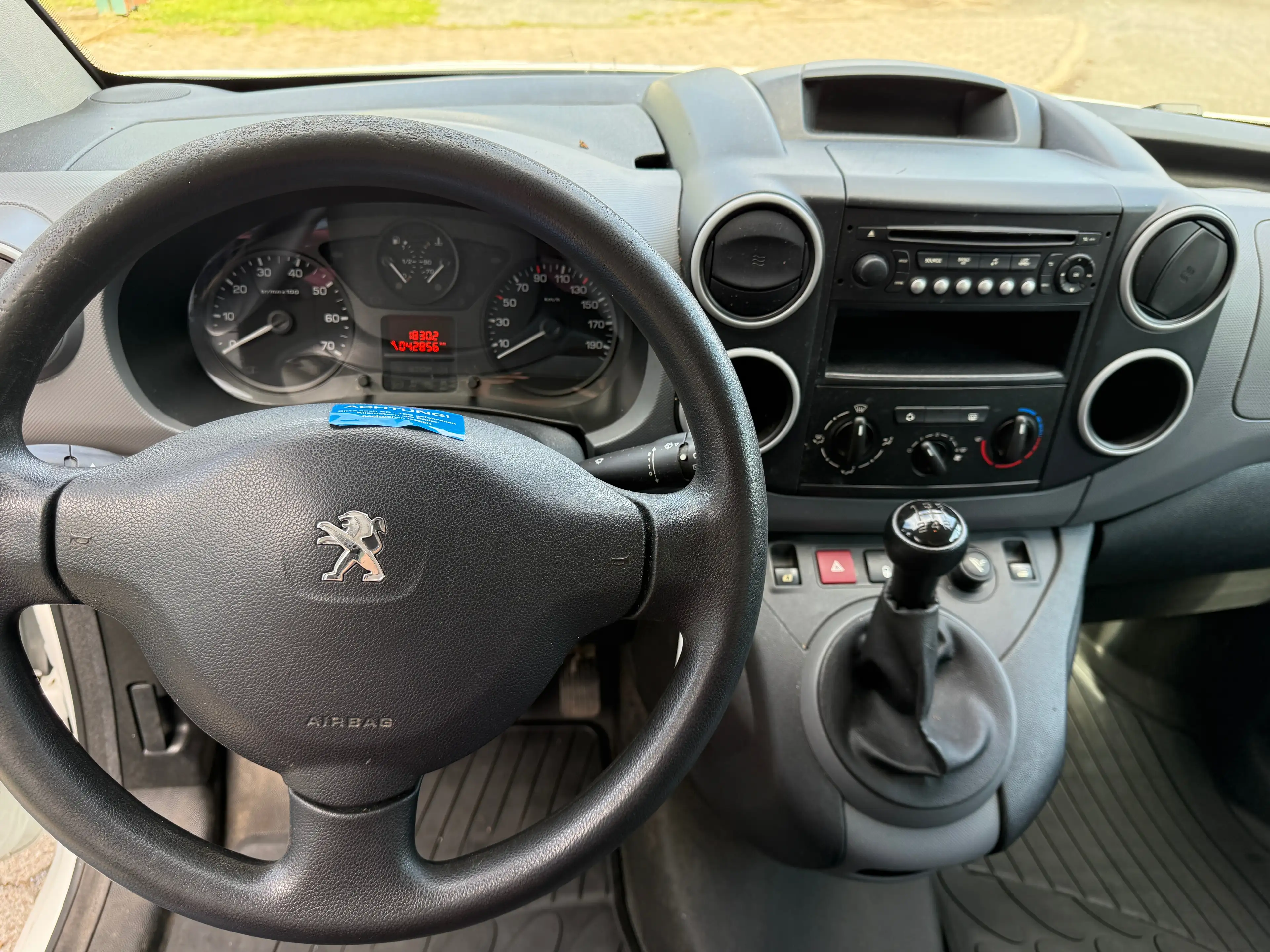 Peugeot Partner 1.6 16V VTi L1 98 VTi Komfort *nur 43 TKM*1.Hand*Scheckheft*gepflegt* — photo 11