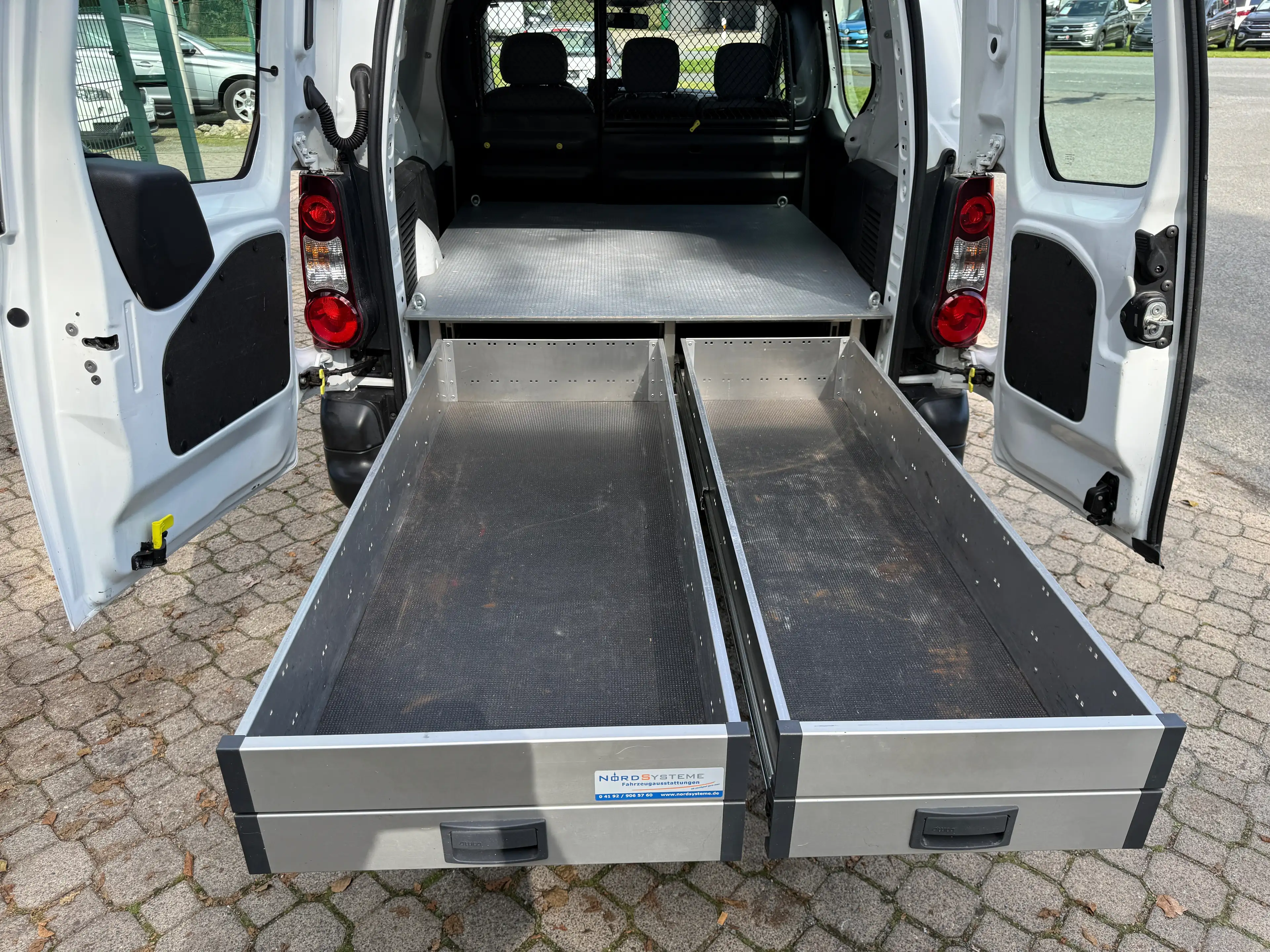 Peugeot Partner 1.6 16V VTi L1 98 VTi Komfort *nur 43 TKM*1.Hand*Scheckheft*gepflegt* — photo 15