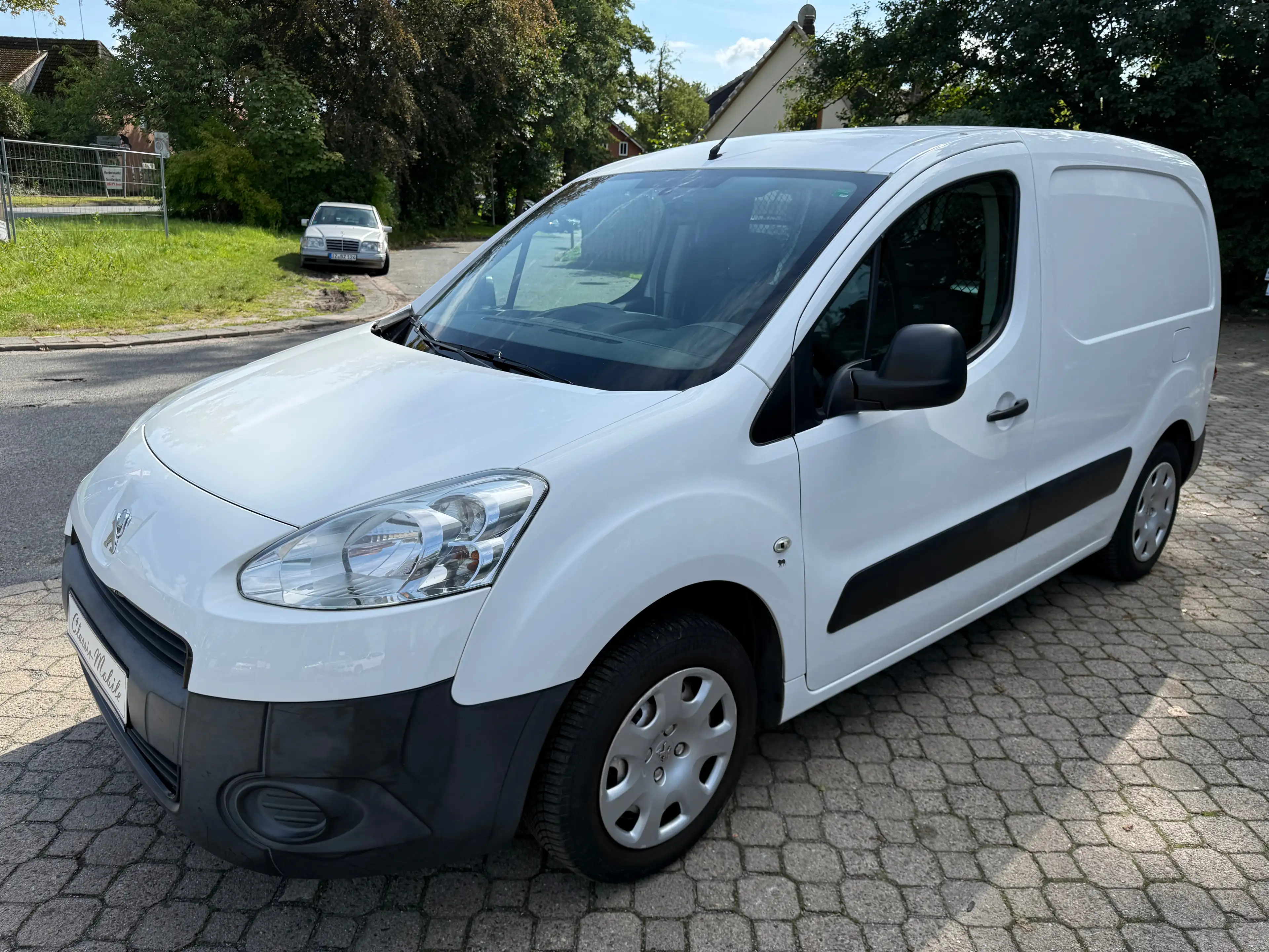Peugeot Partner 1.6 16V VTi L1 98 VTi Komfort *nur 43 TKM*1.Hand*Scheckheft*gepflegt* — photo 2