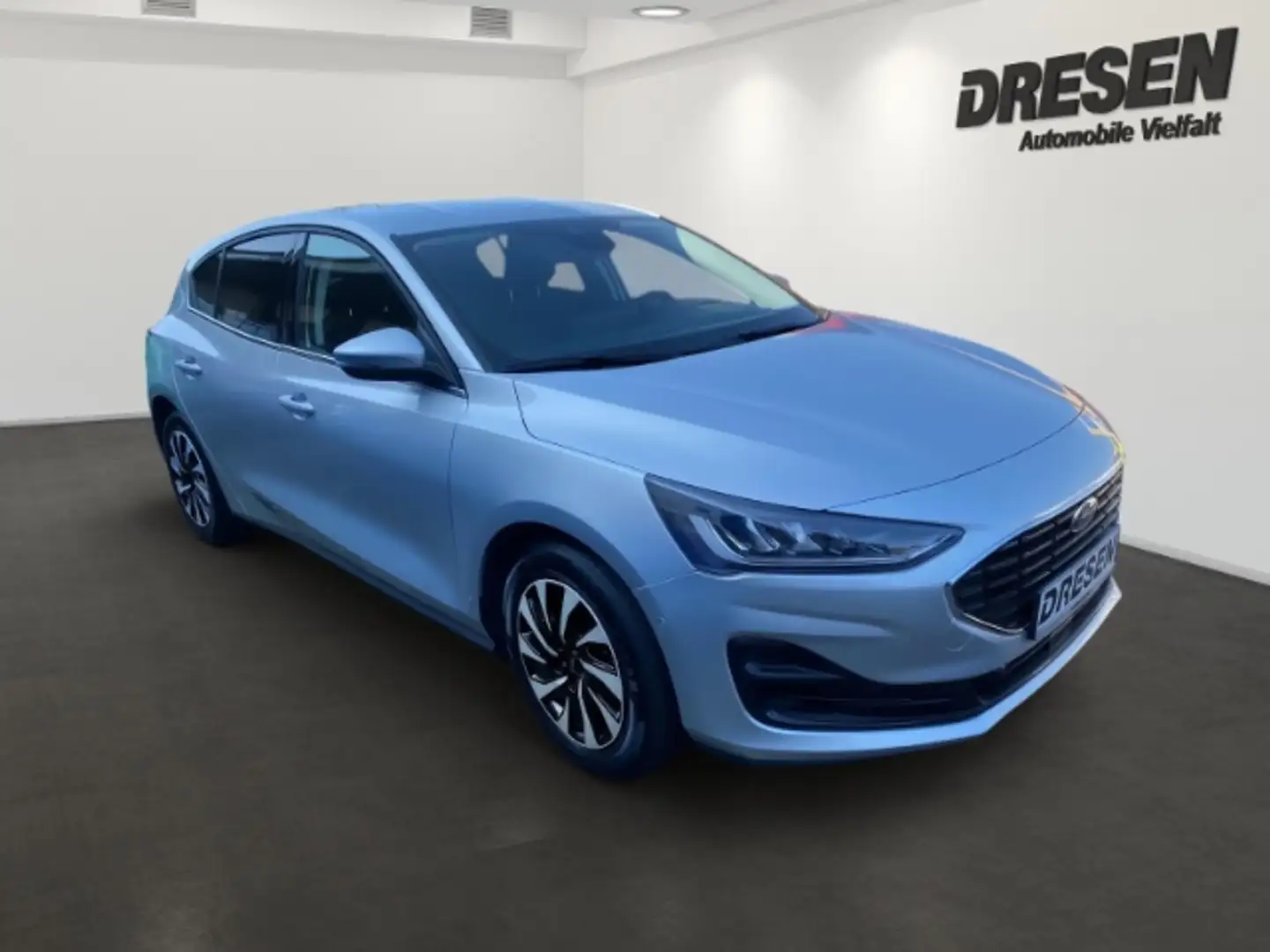 Ford Focus 1.0 EcoBoost Titanium 5Tg. + AHK abn. + Fahrerassi Silber - 2