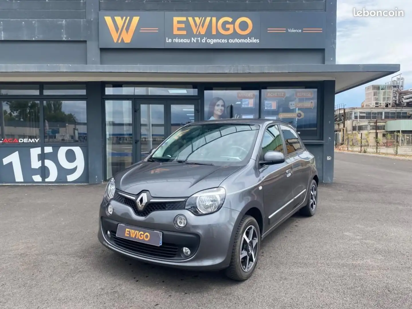Renault Twingo 0.9 TCE 90 ENERGY COSMIC Gris - 1