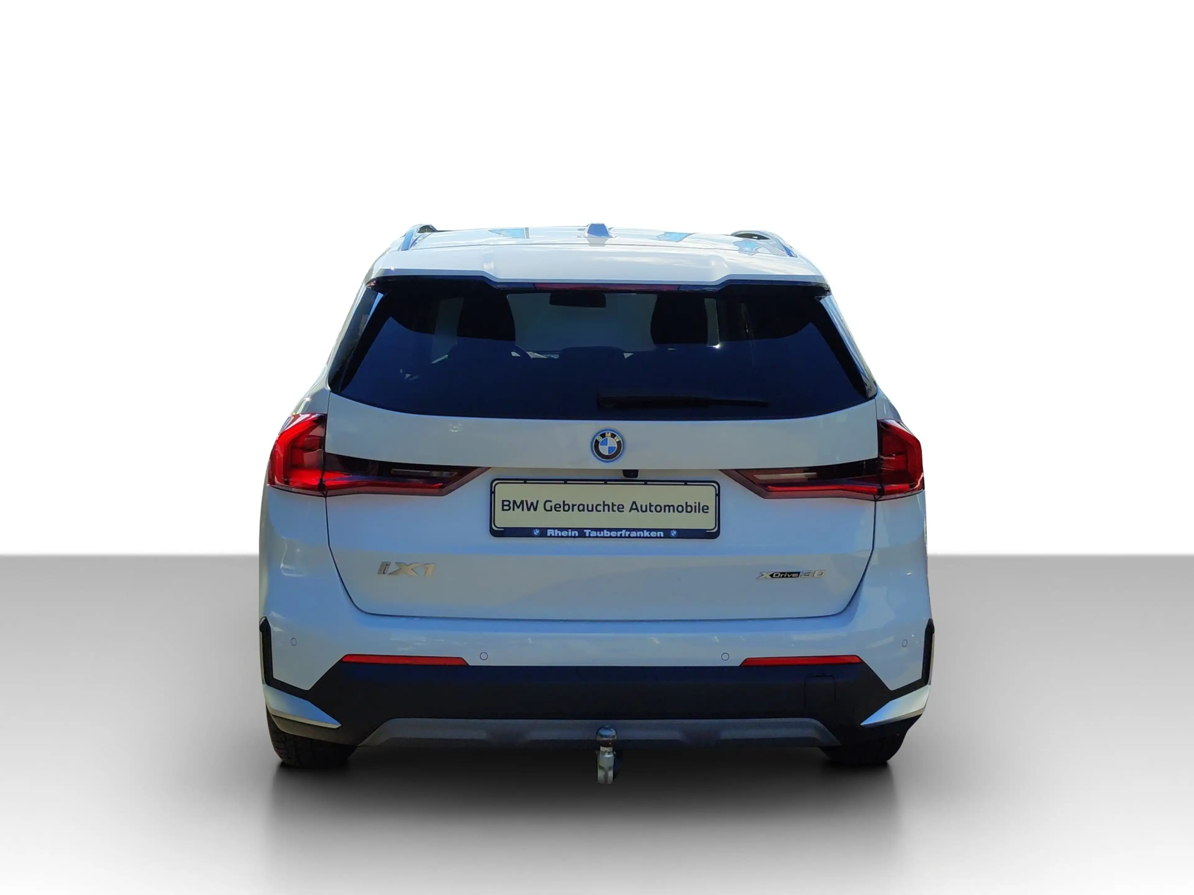 BMW iX1 xDrive30 AHK/CAM/M-Fwk/SH/NAVI/PRIVACY — photo 3