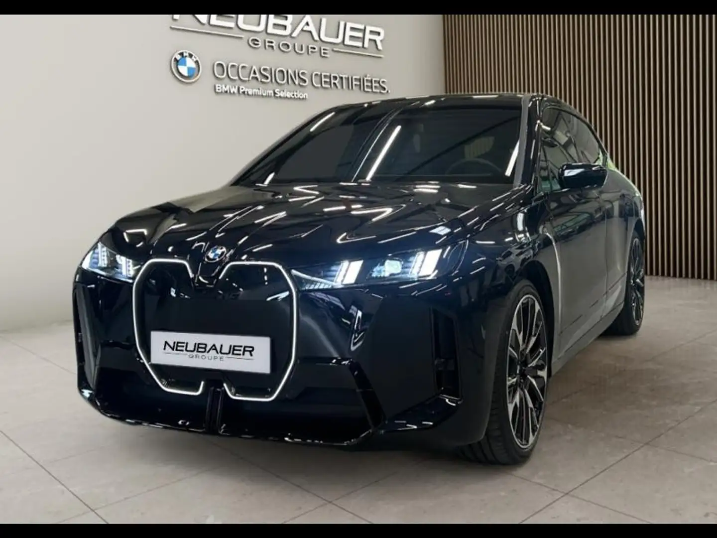 BMW iX xDrive60 544ch M Sport Noir - 1