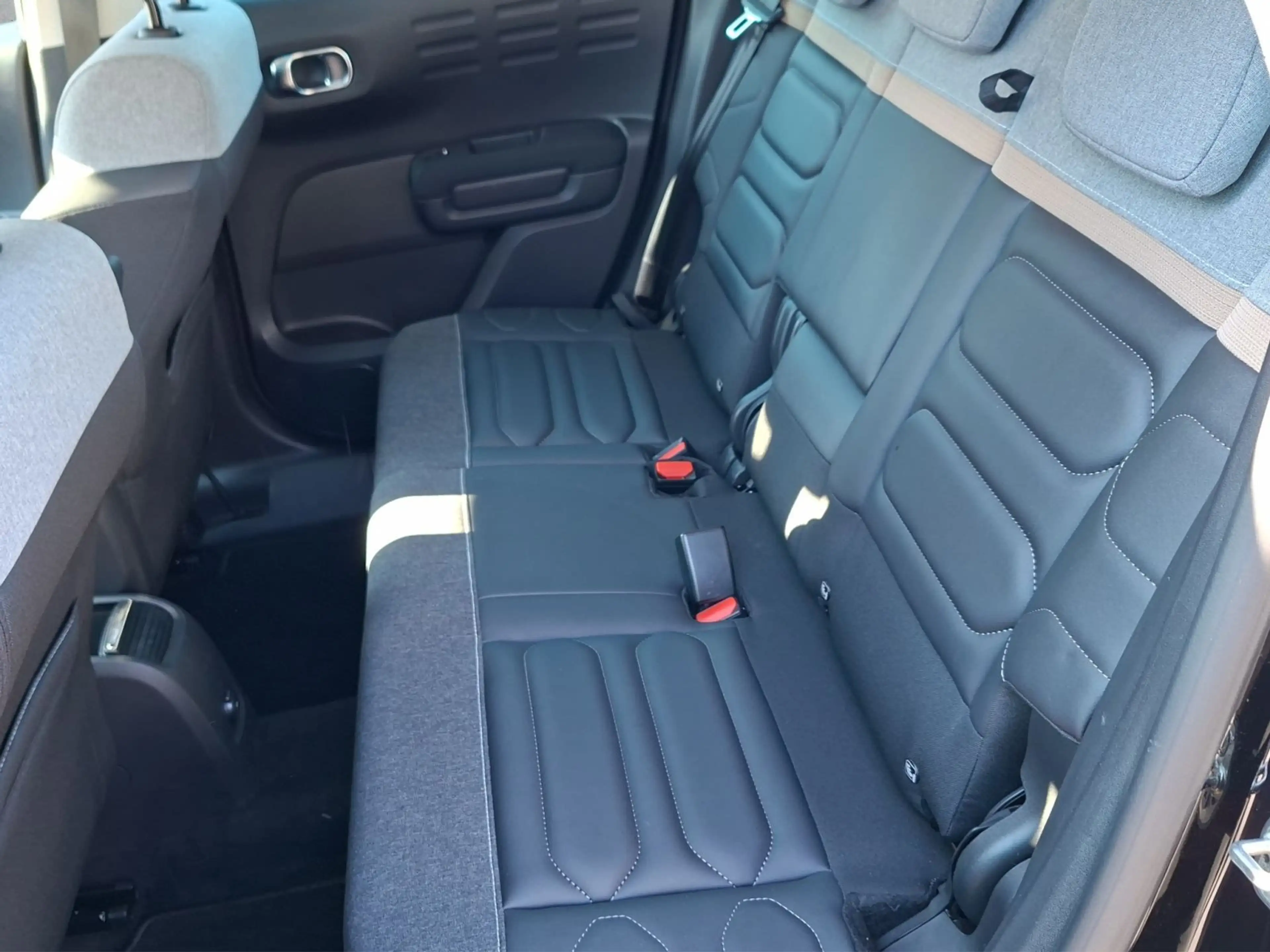 Citroen C3 Aircross Max 130 EAT6 — photo 13