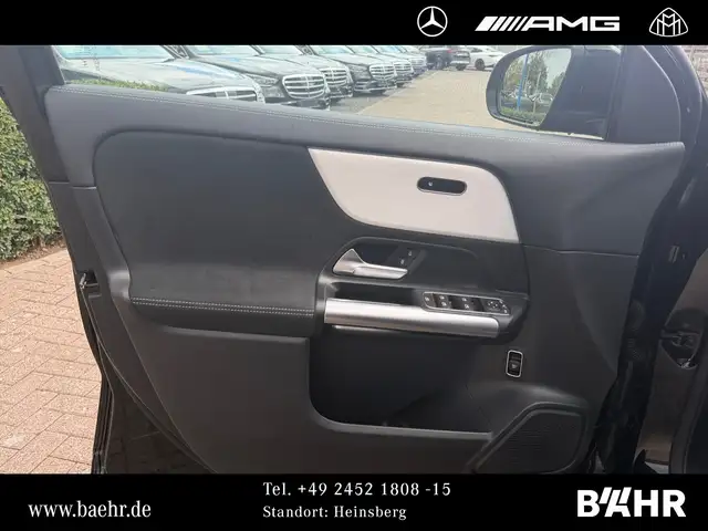 Mercedes-Benz GLA view 14