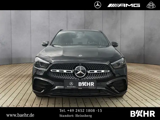 Mercedes-Benz GLA view 7