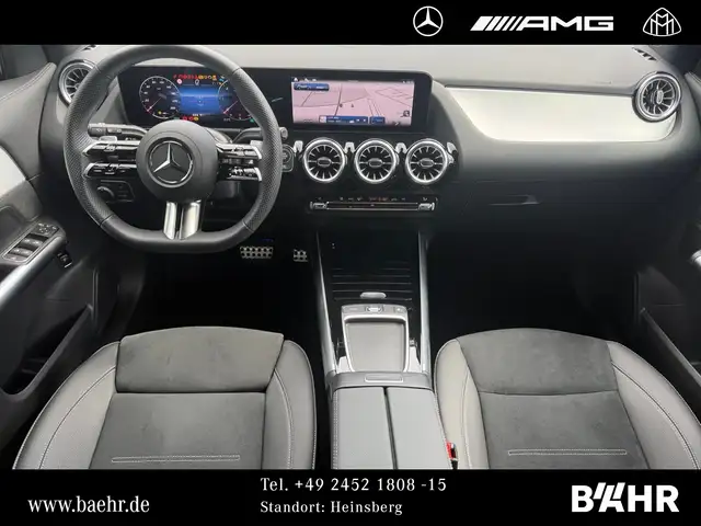 Mercedes-Benz GLA view 4