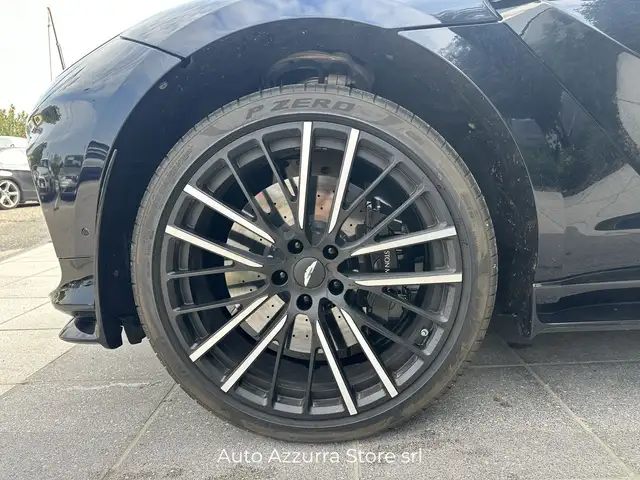 Aston Martin DBX view 18