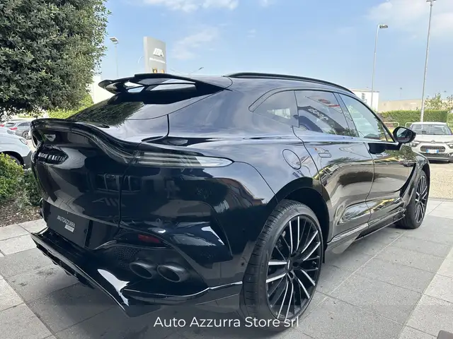 Aston Martin DBX view 4