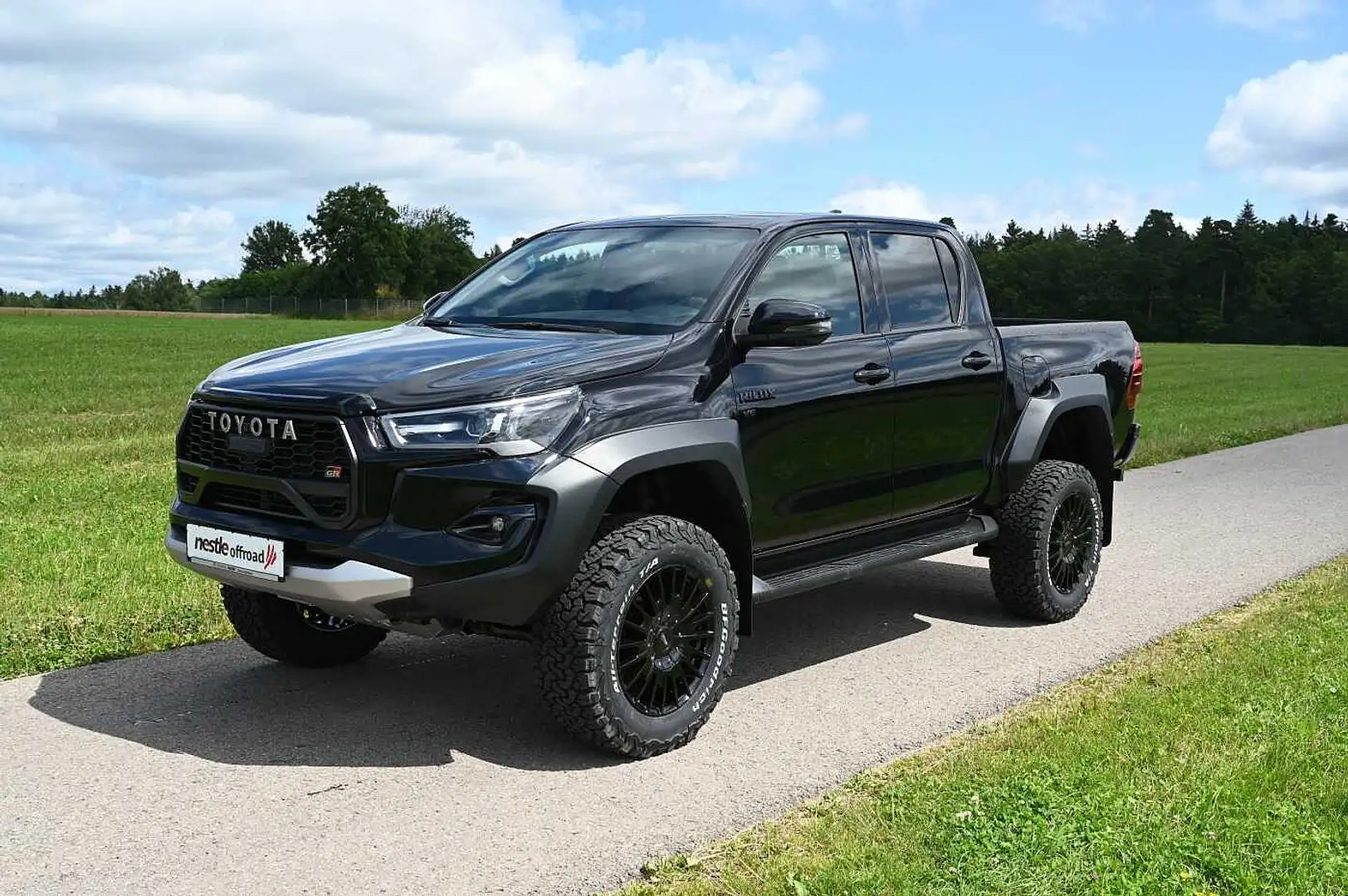Toyota Hilux 4.0 V6 Double Cab GR-S NESTLE OFFROAD Noir - 1