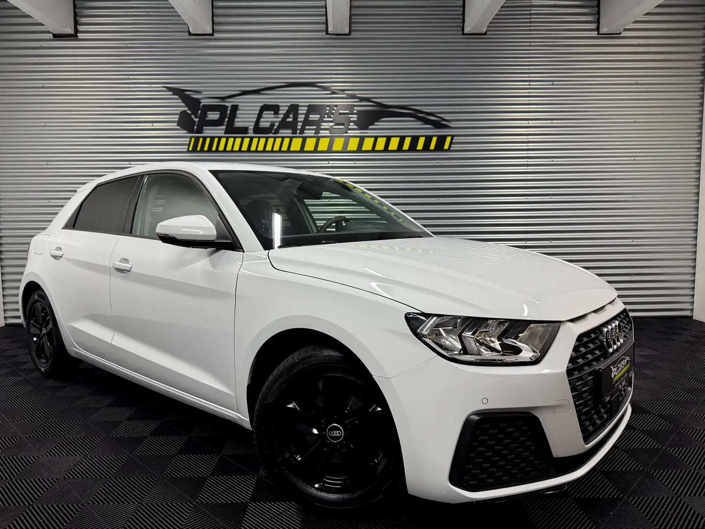 Audi A1 A1 30 TFSI S tronic | LOOK S LINE | GARANTIE - 1