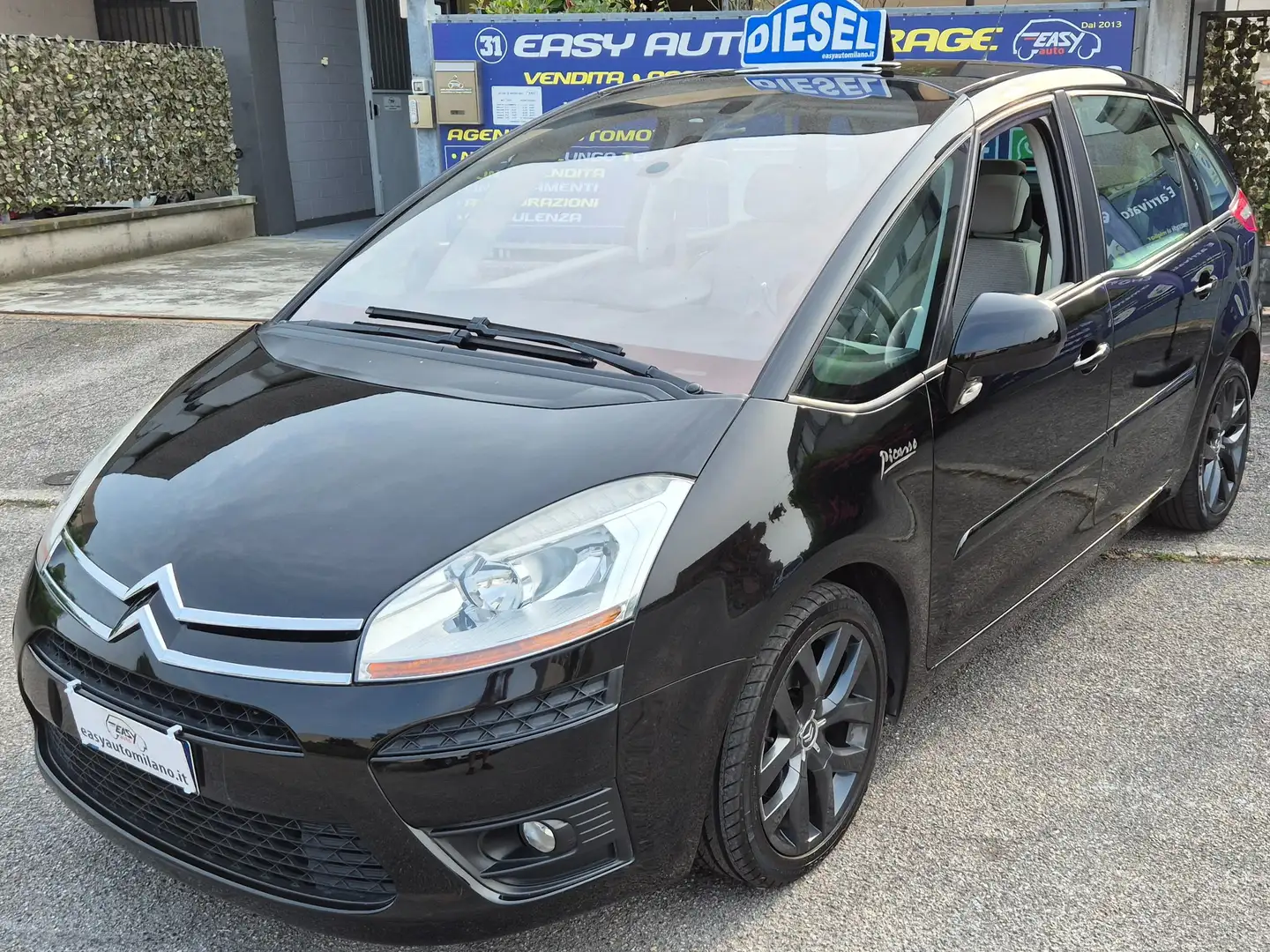 Citroen C4 Picasso 2.0 HDi 138 FAP CMP6 Elegance Noir - 1