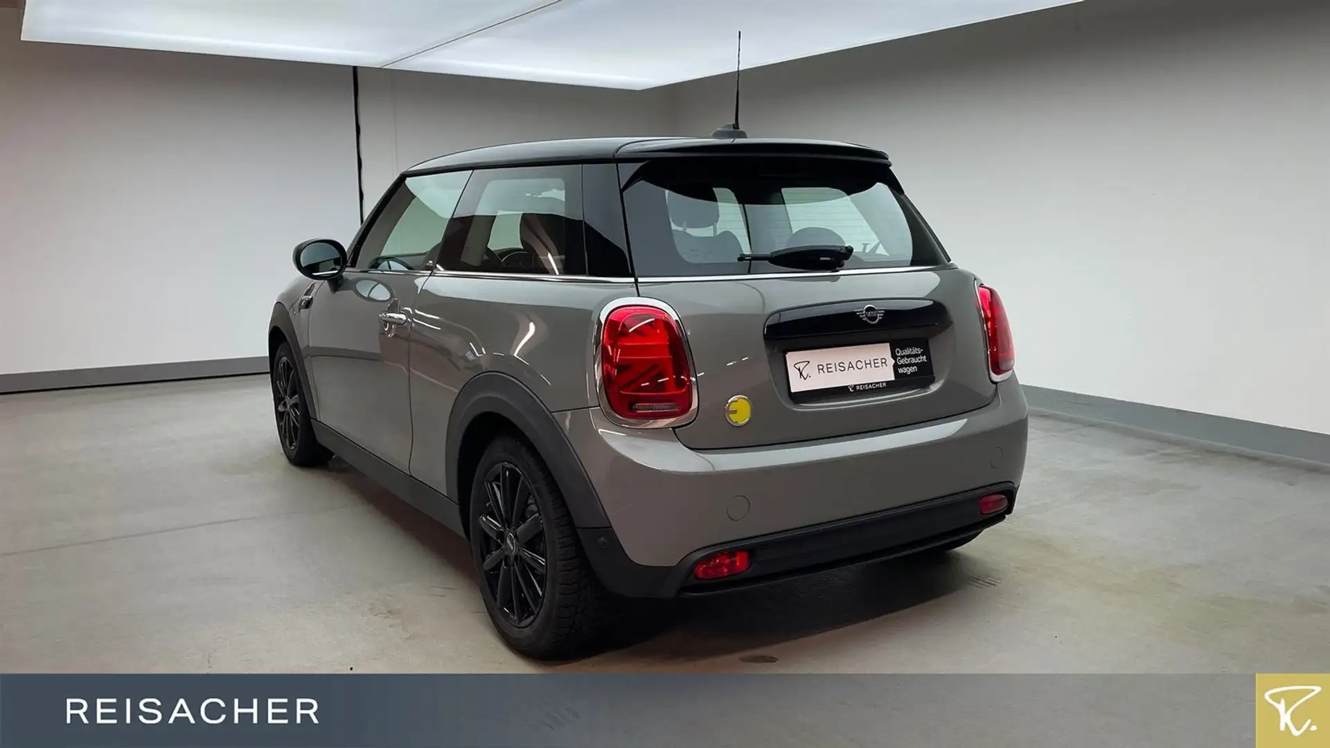 MINI Cooper SE A Essential-Trim,Navi,Autom Grau - 2
