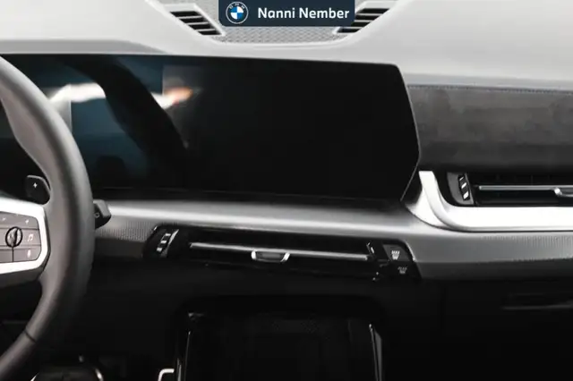 BMW X1 view 11
