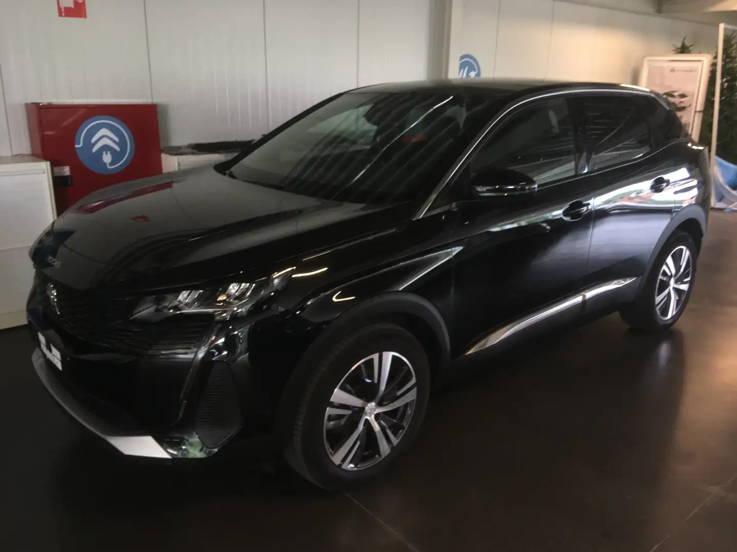 Peugeot 3008 3008 PureTech 130 Stop Negro - 1