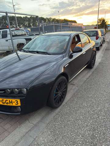 Alfa Romeo 159 Sedan