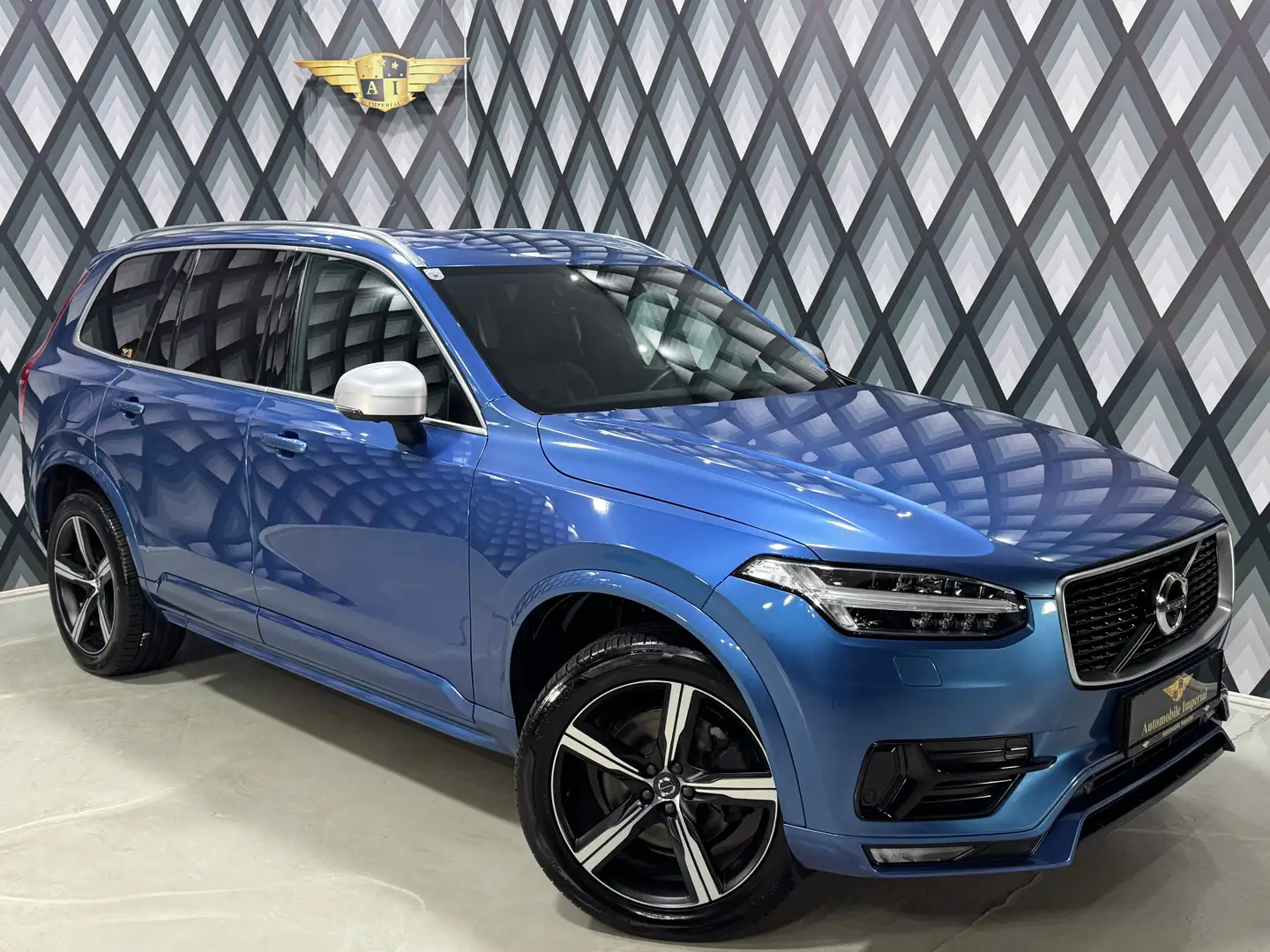 Volvo XC90 Allrad R-Design // LUFTFAHRWERK // STANDHEIZUNG // Blau - 1