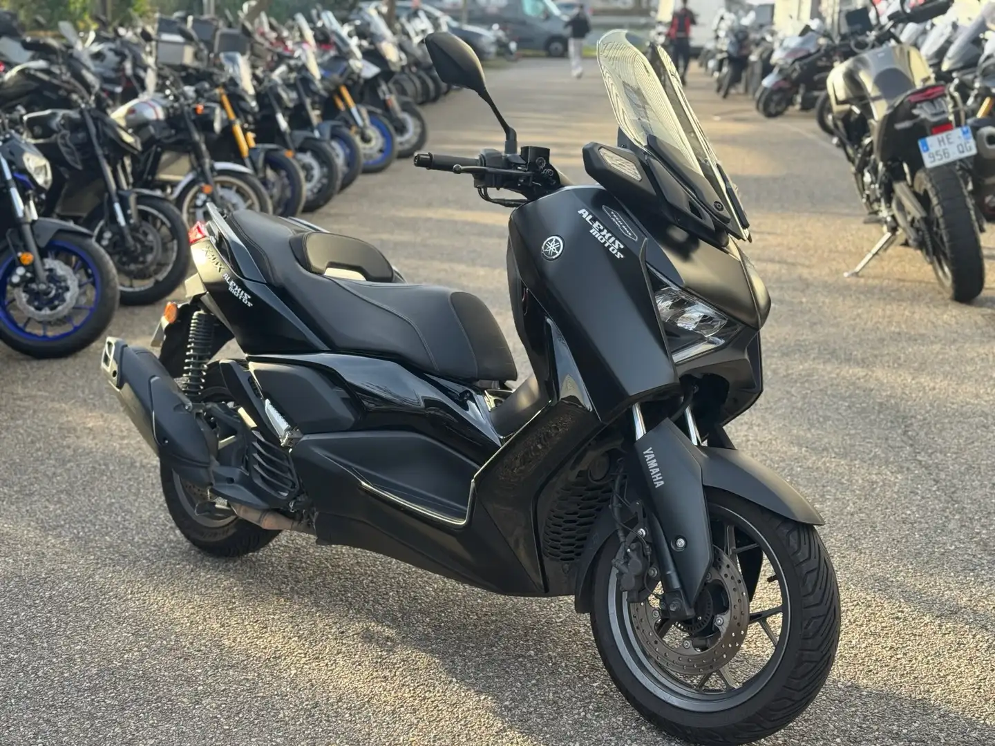 Yamaha X-Max 125 - 1