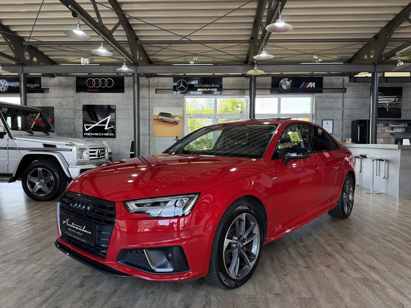 Audi A4 40 TFSI S-Line*G.SHD*VIRTUAL*LED*ACC*NAVI* Rot - 1