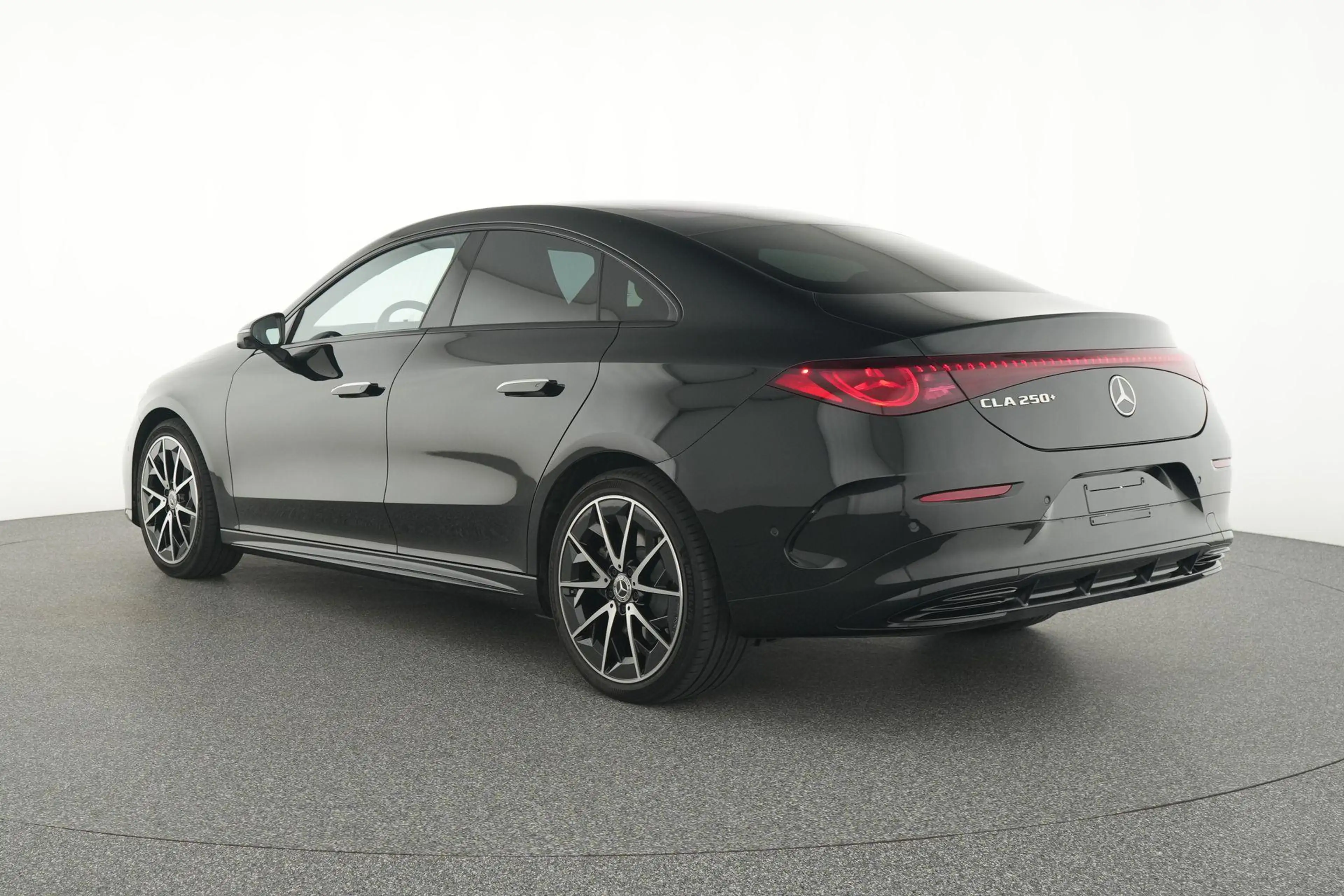 Mercedes-Benz CLA 250 250+ AMG Line — photo 3