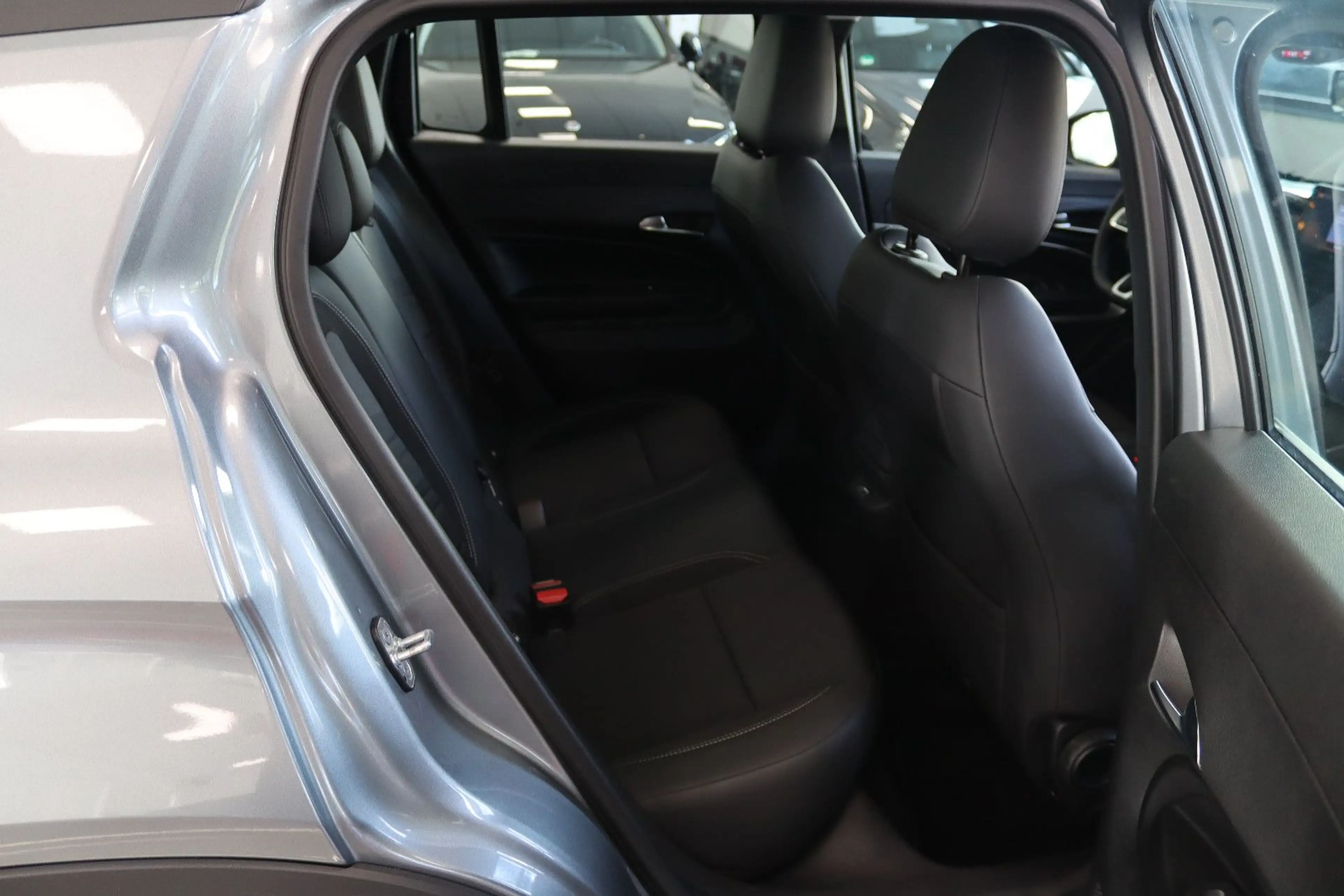 Jeep Avenger 1.2 Altitude * 1.HAND + 19TKM * — photo 15