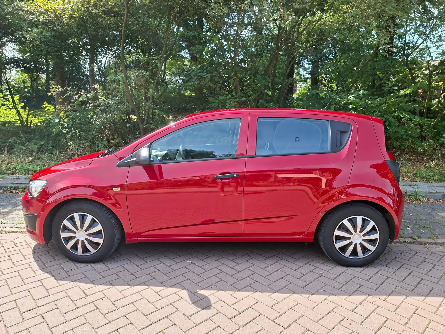 Chevrolet Aveo Aveo 1.2 LS Rood - 2