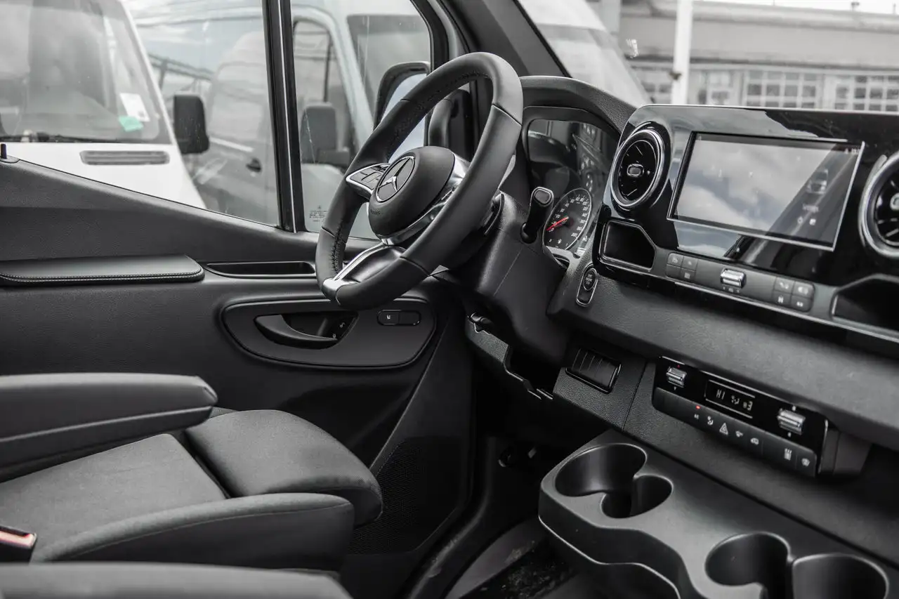 Mercedes-Benz Sprinter снимка Mercedes-Benz Sprinter