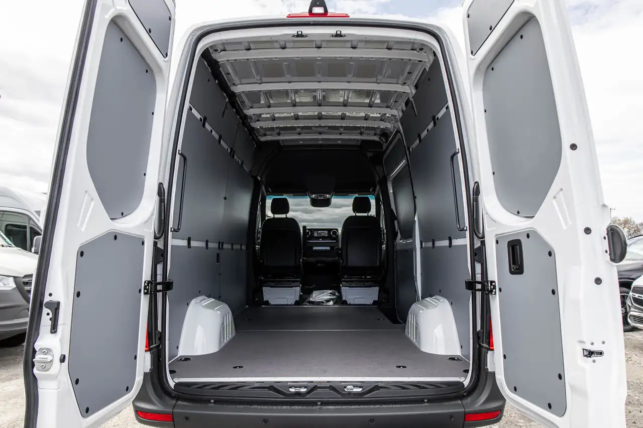 Mercedes-Benz Sprinter снимка Mercedes-Benz Sprinter