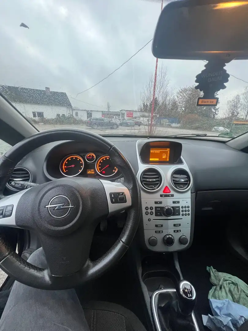 Opel Corsa 1.2 16V Innovation 110 Jahre - 1