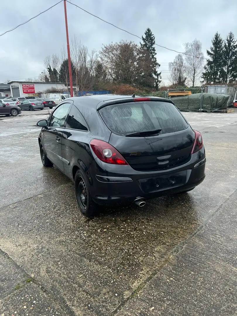 Opel Corsa 1.2 16V Innovation 110 Jahre - 2